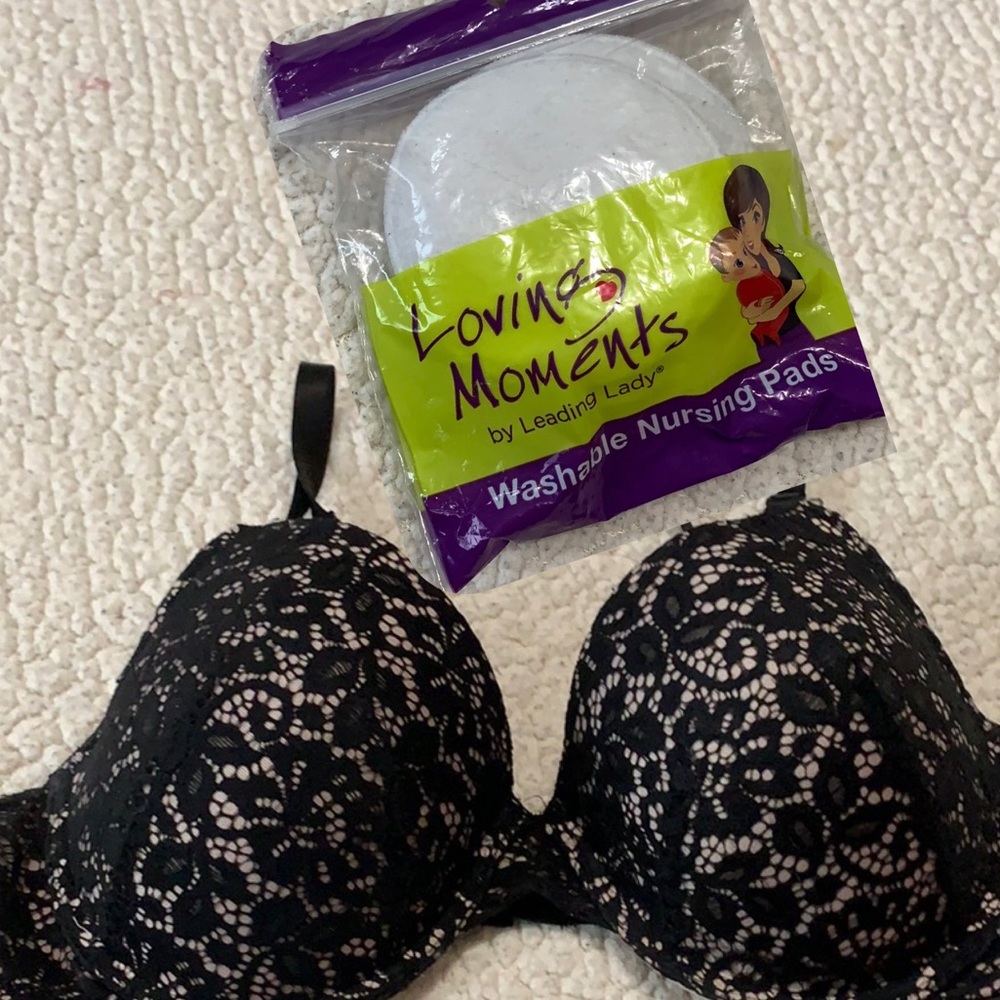 Nursing bra 36C padded & washable nursing pads